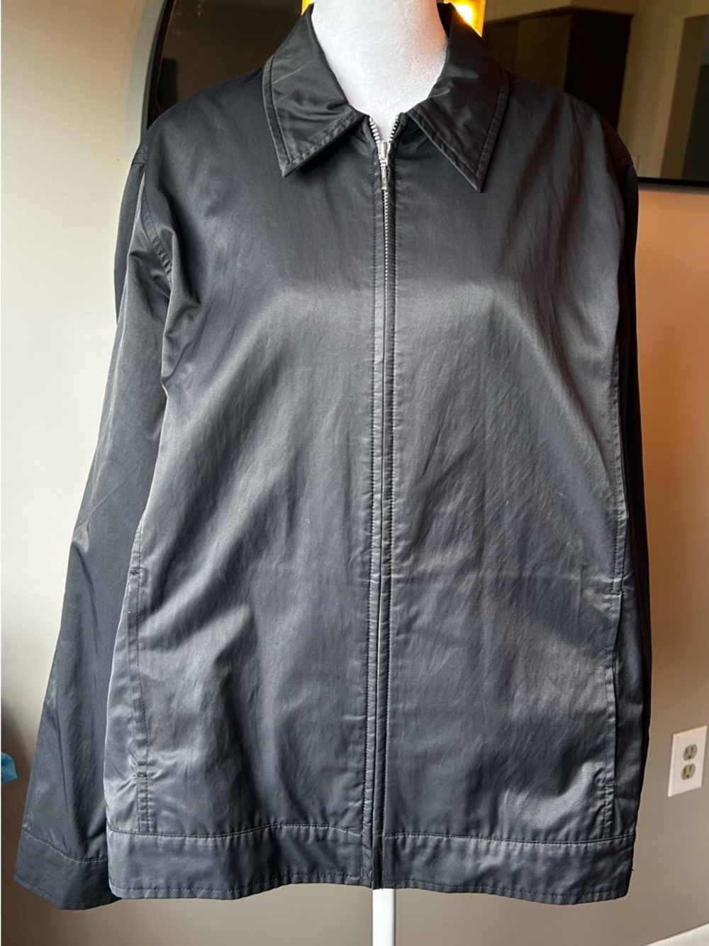 Eddie Bauer Windbreaker Black Zip-Front Jacket size Women’s XL